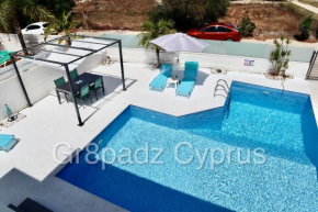 Gr8padz Bay Villa